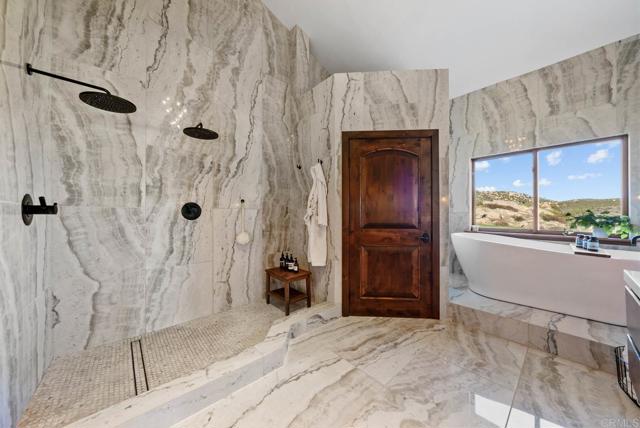 24949 Thunder Mountain Road, Ramona CA: https://media.crmls.org/mediaz/8c805ad0-aa74-4997-a682-6411741a84d8.jpg