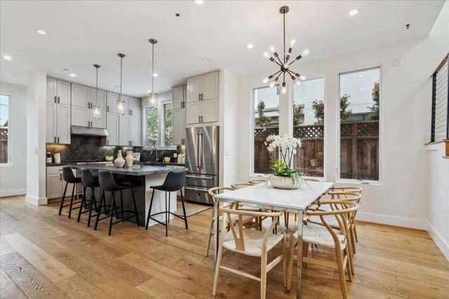 910 Cedar Street, Berkeley CA: https://media.crmls.org/mediaz/8c80ab26-4915-41c2-9164-0d66a4b3c866.jpg