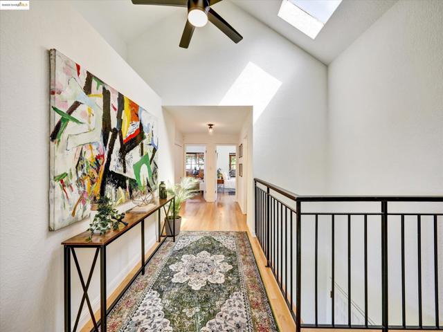 336 Washington Ave, Richmond CA: https://media.crmls.org/mediaz/8c815618-4a2f-44b7-8747-a0e9ebae5632.jpg