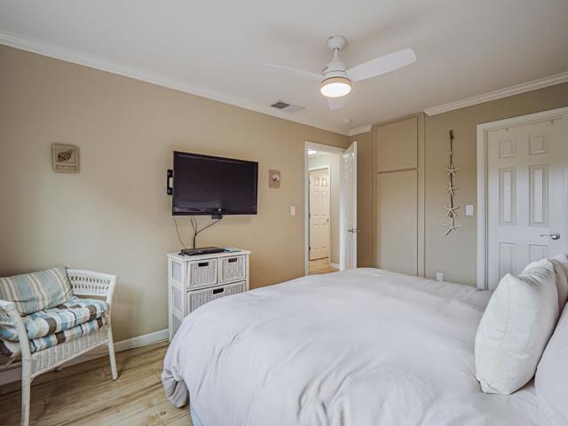 755 14th Avenue, Santa Cruz CA: https://media.crmls.org/mediaz/8c819dc0-d6b6-4d8e-8188-e2fe31a90f38.jpg