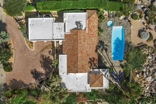 600 S La Mirada Road, Palm Springs CA: https://media.crmls.org/mediaz/8c827f97-aa95-42cc-a5c9-abe4c6be2946.jpg