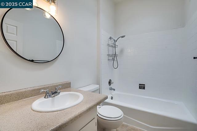 50 chief, Sacramento CA: https://media.crmls.org/mediaz/8c832293-b650-4ee0-87d6-696ea8d09435.jpg