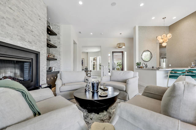 51173 Marbella Court, La Quinta CA: https://media.crmls.org/mediaz/8c83761b-98ac-4cd4-a95c-e5fb6a9701e7.jpg