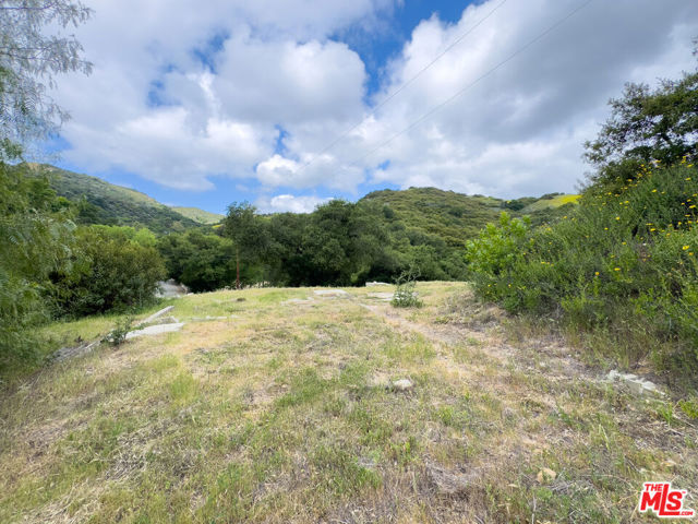3330 Old Topanga Canyon Road, Topanga CA: https://media.crmls.org/mediaz/8c83c459-fda7-4424-bd63-05e6b43fd867.jpg