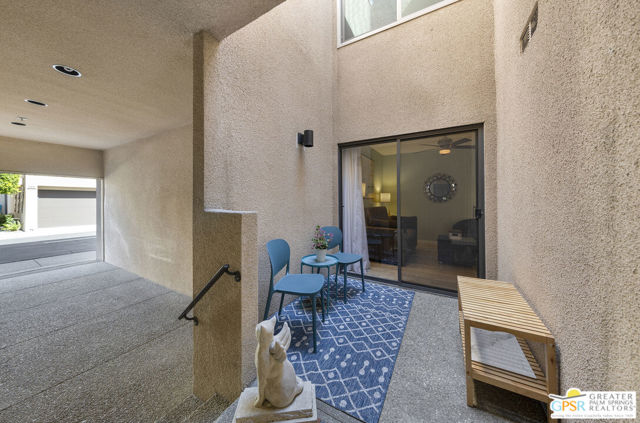 475 Village Square, Palm Springs CA: https://media.crmls.org/mediaz/8c844ba5-a220-48ff-beeb-0d427e36b343.jpg