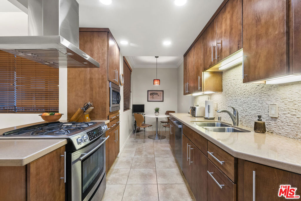 MLS #25617329 image #18