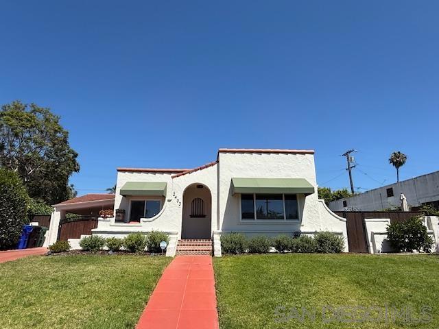 2433 San Marcos Ave., San Diego CA: https://media.crmls.org/mediaz/8c853fc3-99b4-4052-97b8-e75f34cf5a39.jpg
