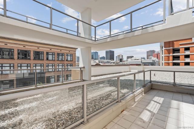 575 6th Ave, San Diego CA: https://media.crmls.org/mediaz/8c854ab5-d952-441e-86e9-e8b58306b55c.jpg