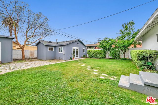 1304 -1306 W 48th Street, Los Angeles CA: https://media.crmls.org/mediaz/8c85ee8c-c12c-49d4-867d-ef878d2195ec.jpg