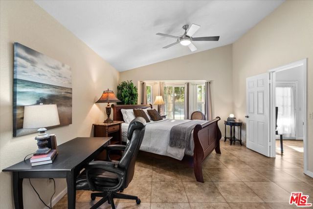 Image 12 of 24 For 68875 Hermosillo Road