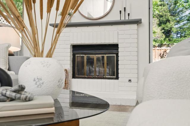 821 Whitehall Lane, Redwood City CA: https://media.crmls.org/mediaz/8c8653cc-e0b0-47a5-961d-44c2b597c564.jpg