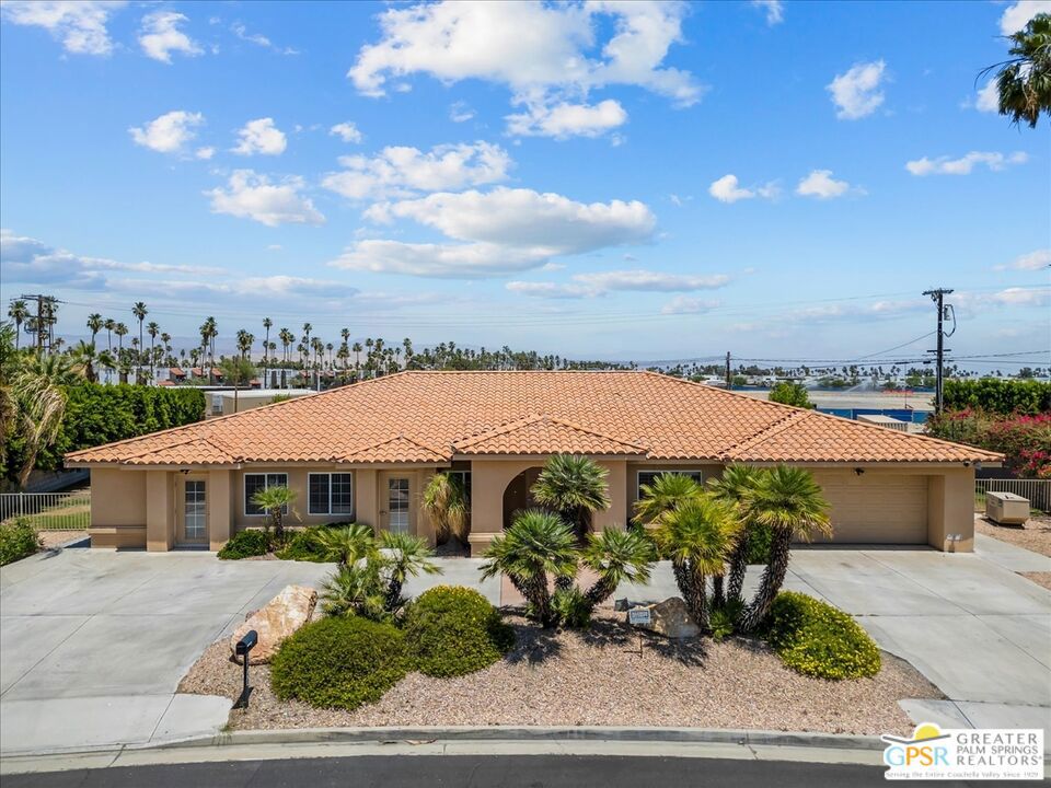 2246 Paseo Roseta