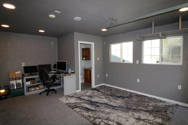 778 Mission Ridge Drive, Manteca CA: https://media.crmls.org/mediaz/8c86b724-a687-488e-91e6-321541565a94.jpg