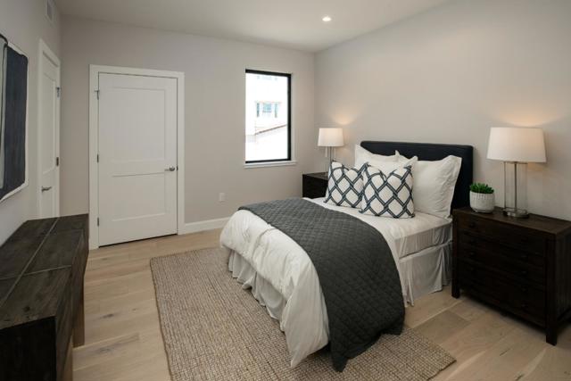 450 First Street, Los Altos CA: https://media.crmls.org/mediaz/8c87c58e-95f6-4444-8310-eac4b7eba37c.jpg
