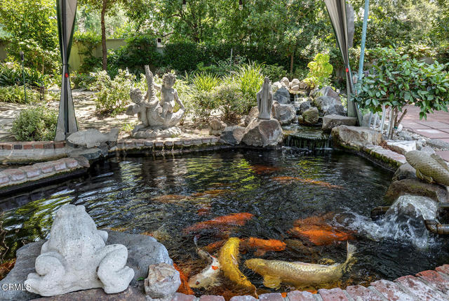 3350 Lombardy Road, Pasadena CA: https://media.crmls.org/mediaz/8c885fec-75a2-4e34-848c-b51fd3108736.jpg