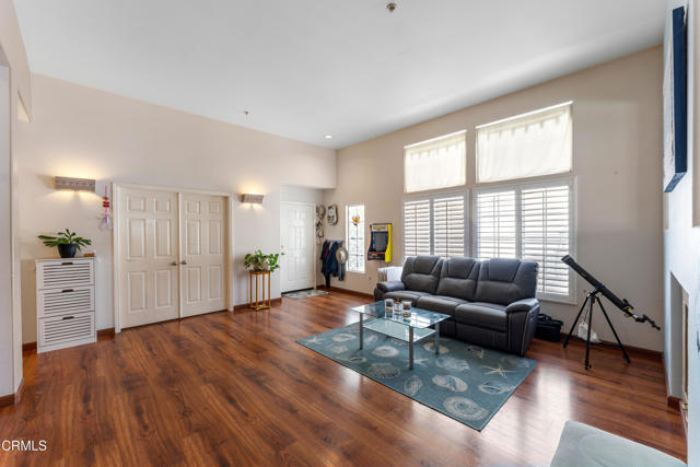 Detail Gallery Image 3 of 22 For 600 Sara Dr, Oxnard,  CA 93030 - 4 Beds | 2 Baths