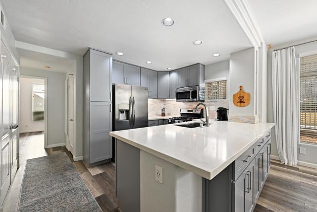 12620 Carmel Country Rd, San Diego CA: https://media.crmls.org/mediaz/8c8913ef-56ef-4389-ad33-834e33b6f7ea.jpg