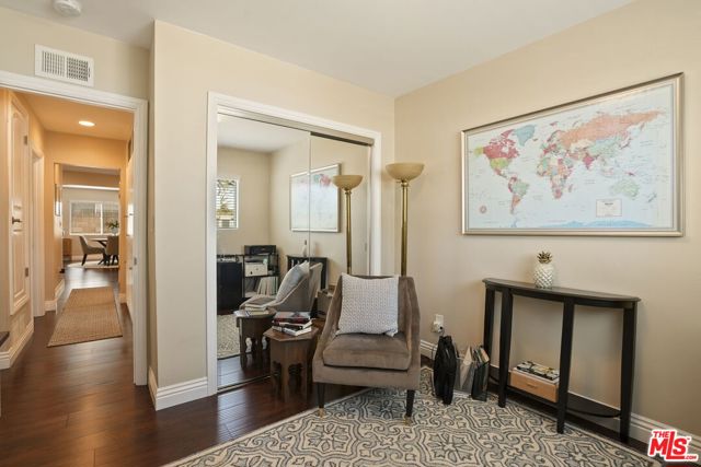 10501 Forbes Avenue photo 20