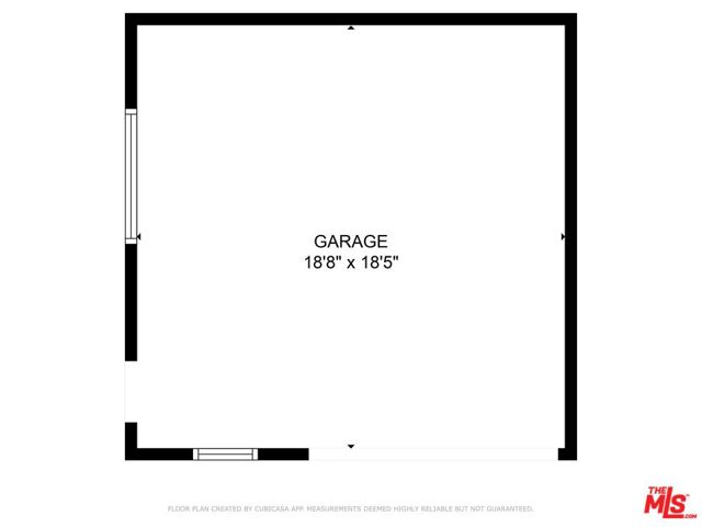 6330 S Harcourt Avenue, Los Angeles CA: https://media.crmls.org/mediaz/8c8ae9a2-b922-425c-b82a-3f8660b694d5.jpg