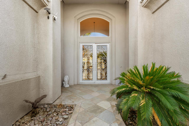 6 Voltaire Court, Rancho Mirage CA: https://media.crmls.org/mediaz/8c8af7e6-f338-4aef-a6a5-dfd5d135c30e.jpg