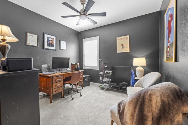 28382 Hopscotch dr,  CA: https://media.crmls.org/mediaz/8c8b0bff-7eca-4d65-83b8-47f1aa9f0dfe.jpg