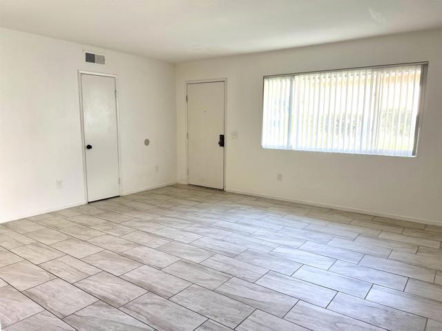 Image 8 of 32 For 1540 Grandon Ave