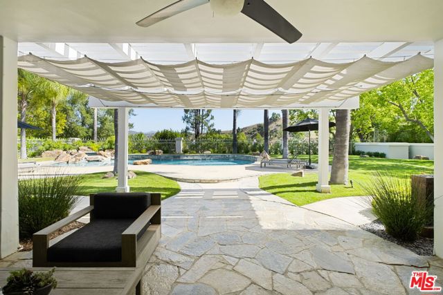 6 Bed Home for Sale in Calabasas, California