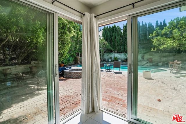 7900 Zeus Drive, Los Angeles CA: https://media.crmls.org/mediaz/8c8bb646-28ba-407b-864d-25634ff9dad6.jpg
