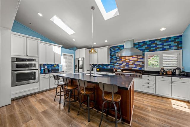 Detail Gallery Image 7 of 53 For 11915 Fuerte Vista Ln, El Cajon,  CA 92020 - 6 Beds | 4/2 Baths