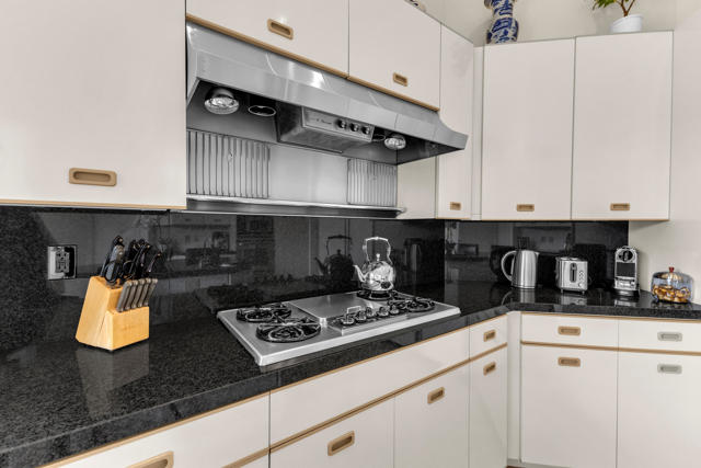 Image 27 of 80 For 75273 Spyglass Drive