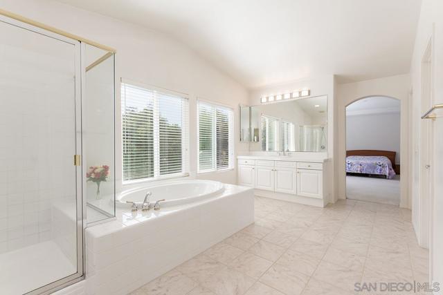 Image 27 of 37 For 5075 Sterling Grove Ln