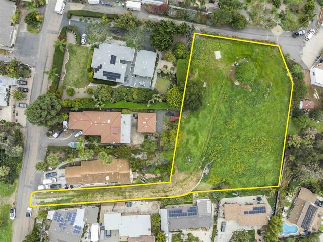 Detail Gallery Image 6 of 9 For 1683 Watson Way, Vista,  CA 92083 - – Beds | – Baths