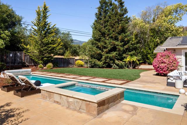 881 Highlands Circle, Los Altos CA: https://media.crmls.org/mediaz/8c9259f3-2010-44ad-8388-c35727f4c169.jpg