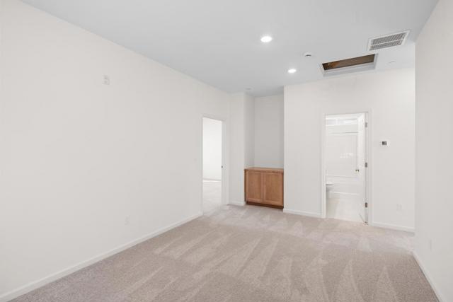 2250 Gladiola Drive, Hollister CA: https://media.crmls.org/mediaz/8c951f18-4e36-4c5b-b55f-3d06eac01023.jpg