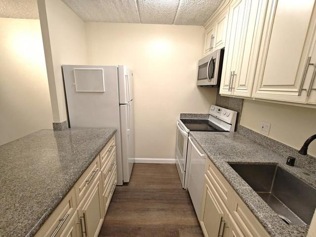 Image 10 of 22 For 1700 Civic Center Drive 209