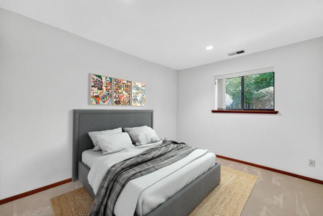 3475 Edgefield Place, Carmel CA: https://media.crmls.org/mediaz/8c953a8c-47bc-417f-8fef-ae4842c6289f.jpg