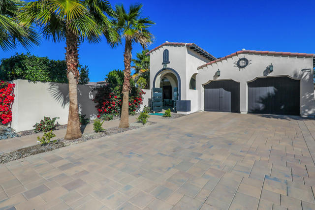 81320 Thunder Gulch Way, La Quinta CA: https://media.crmls.org/mediaz/8c956348-f4cb-4ad2-8759-ef4920fba6d6.jpg