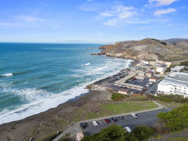 835 Fassler Avenue, Pacifica CA: https://media.crmls.org/mediaz/8c95f0ba-09a7-49e8-ae73-7cb237a25d0c.jpg