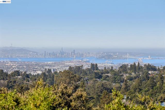 6801 ARMOUR DRIVE, Oakland CA: https://media.crmls.org/mediaz/8c9621a0-3bc1-46f9-81e5-8a0078861760.jpg