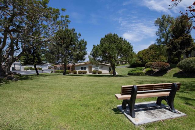 4402 Shearwater Way, Oceanside CA: https://media.crmls.org/mediaz/8c9645ad-6629-4b39-b79a-9742a7aab87f.jpg