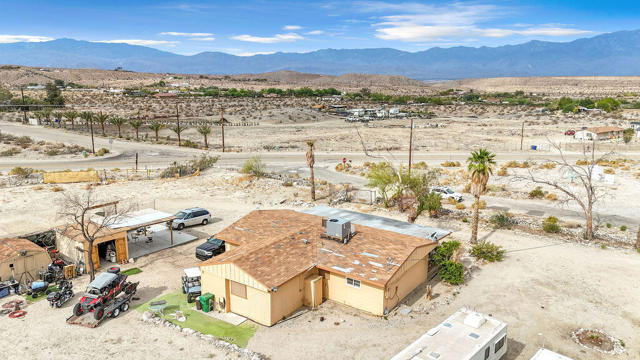 28300 Desert Charm Road, Desert Hot Springs CA: https://media.crmls.org/mediaz/8c96f669-31f5-498e-9912-4ce1b2c65115.jpg