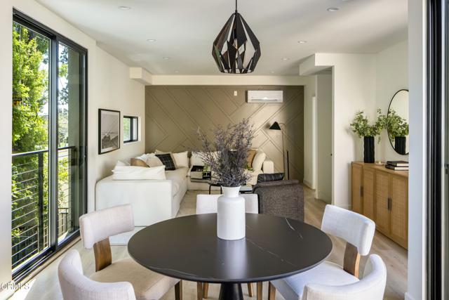 Detail Gallery Image 12 of 31 For 508 1/2 N Sycamore Ave, Los Angeles,  CA 90036 - 2 Beds | 2/1 Baths