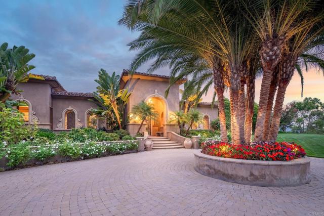 4955 Rancho Del Mar Trail, San Diego CA: https://media.crmls.org/mediaz/8c98287b-9ebe-4e8a-81df-a565e20b941a.jpg