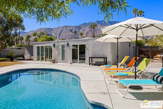 2164 North Berne Drive, Palm Springs