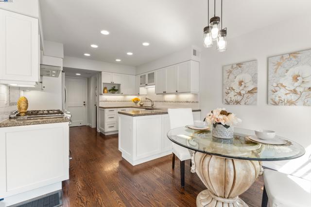 40654 WOLCOTT PLACE, Fremont CA: https://media.crmls.org/mediaz/8c99a078-604e-47a8-9250-5ca262e64349.jpg