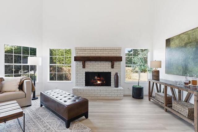 370 Burning Tree Court, Half Moon Bay CA: https://media.crmls.org/mediaz/8c9a0774-177a-4287-879c-c5676ba33592.jpg