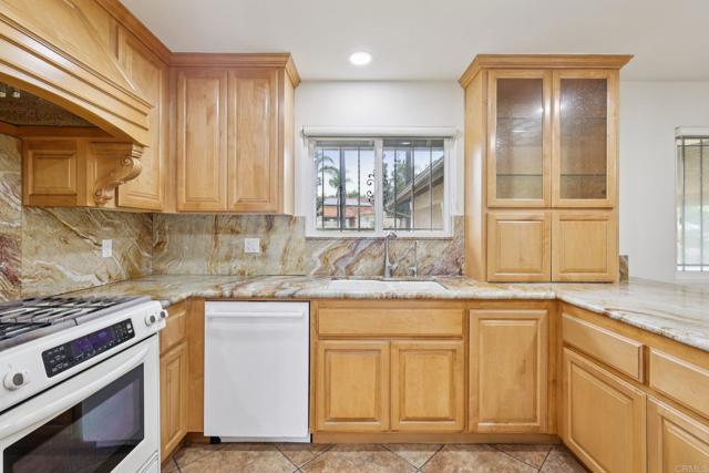 Detail Gallery Image 19 of 75 For 1943 Brookhurst Dr, El Cajon,  CA 92019 - – Beds | – Baths