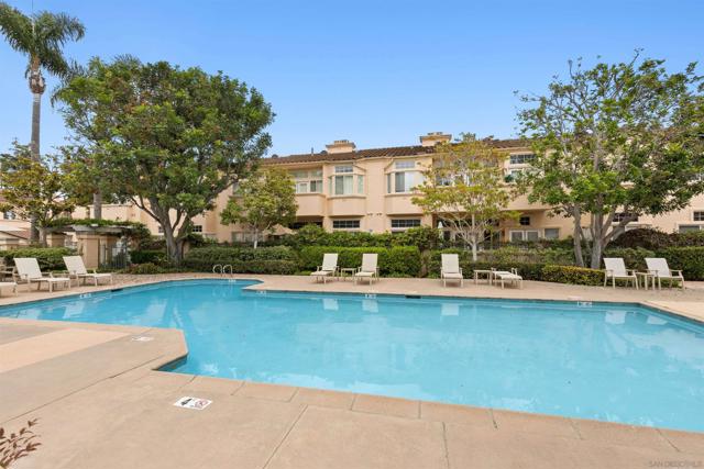 5609 Avenida De Parque, Rancho Santa Fe CA: https://media.crmls.org/mediaz/8c9ade9b-7ca5-431d-8958-e6b4c7ce6bf2.jpg