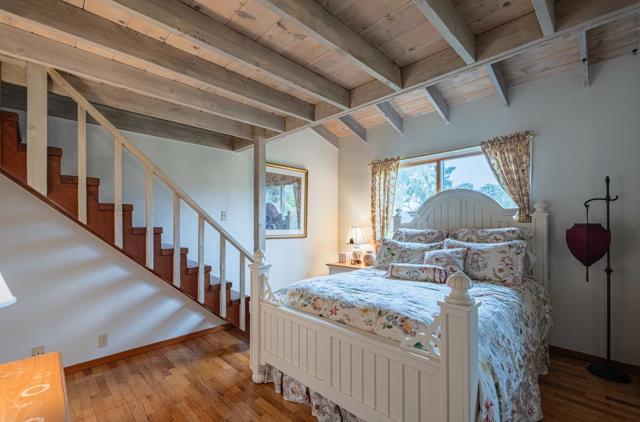 1093 Presidio Road, Pebble Beach CA: https://media.crmls.org/mediaz/8c9b1993-84cd-49f1-919f-8d22616266f8.jpg