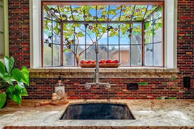 249 Spreckels Drive, Aptos CA: https://media.crmls.org/mediaz/8c9b3b36-ba06-433d-8f4a-9149f7046c29.jpg